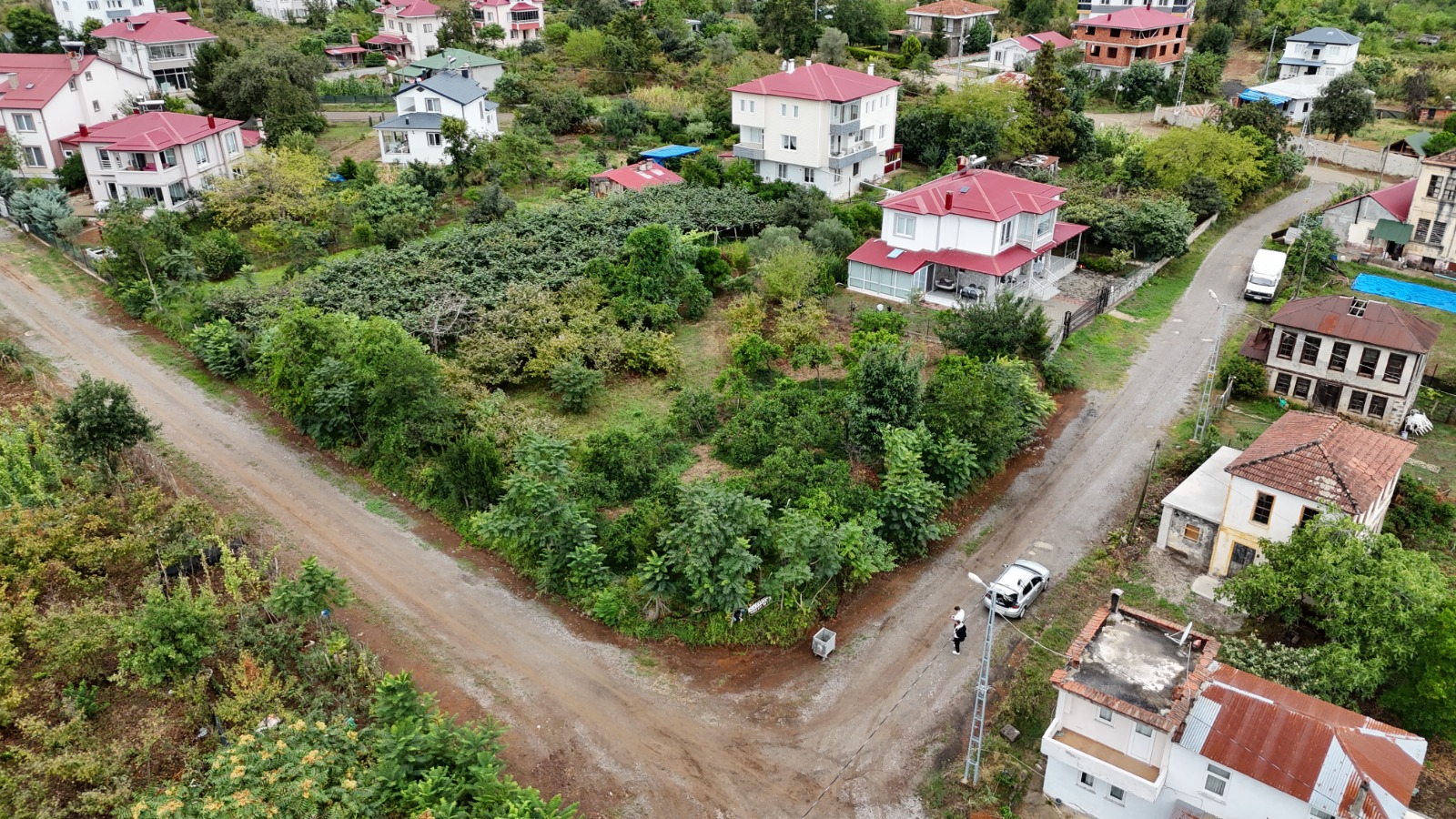 MABEL GAYRİMENKUL/BEŞİKDÜZÜ/ADACIK 4 KAT İMARLI VİLLALIK ARSA